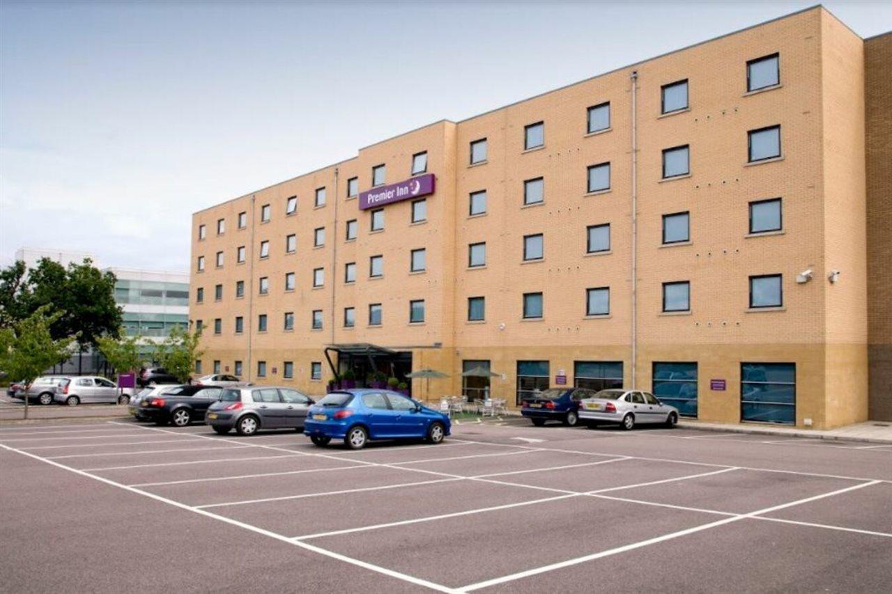 Premier Inn Stevenage Central Extérieur photo
