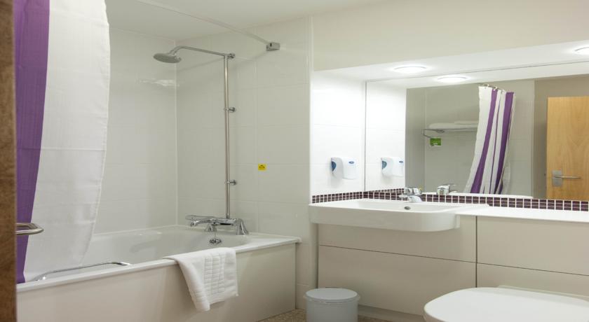 Premier Inn Stevenage Central Extérieur photo