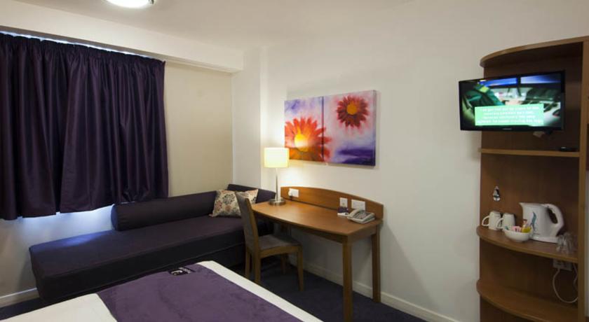 Premier Inn Stevenage Central Extérieur photo