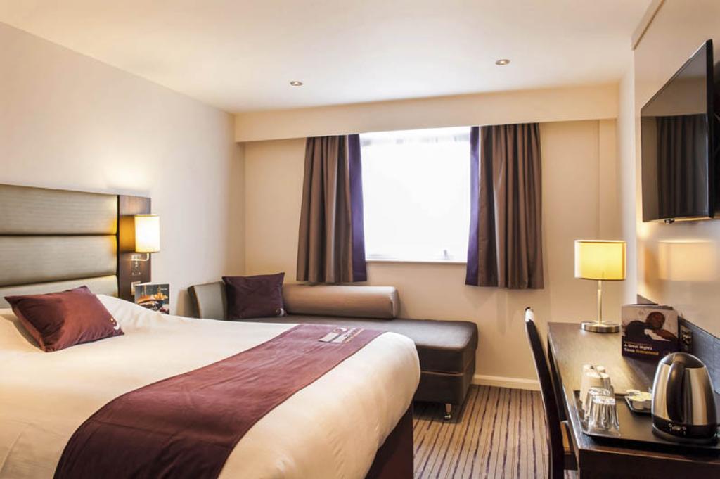 Premier Inn Stevenage Central Extérieur photo