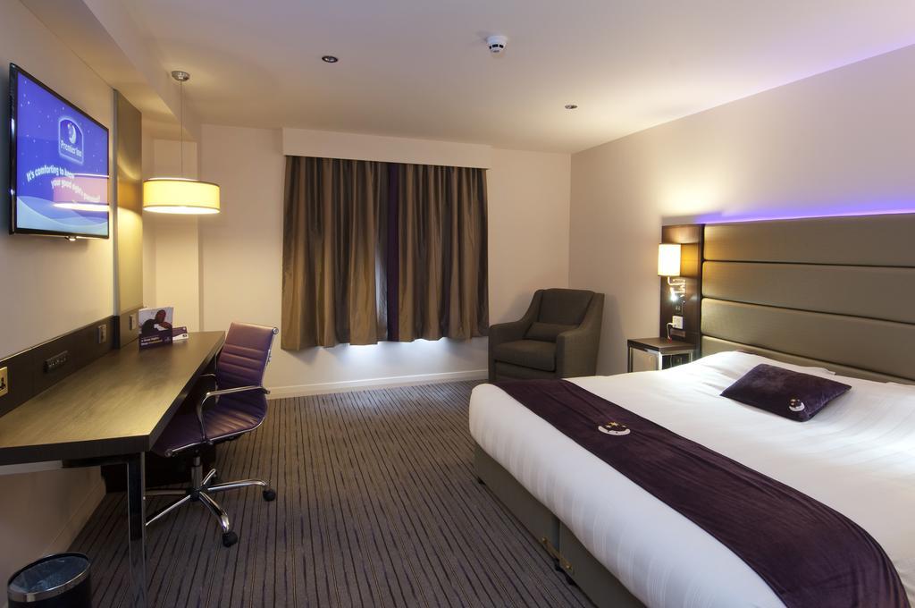 Premier Inn Stevenage Central Extérieur photo