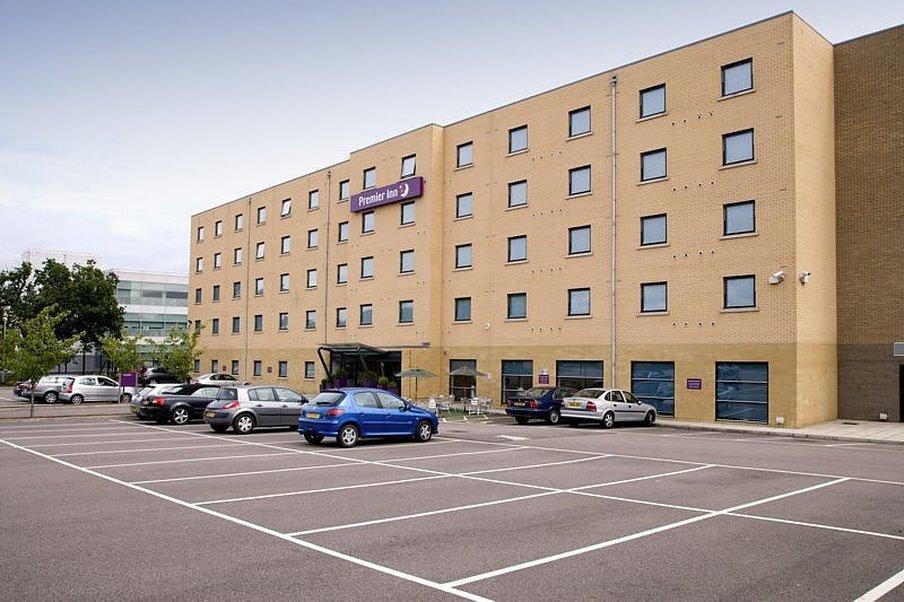 Premier Inn Stevenage Central Extérieur photo